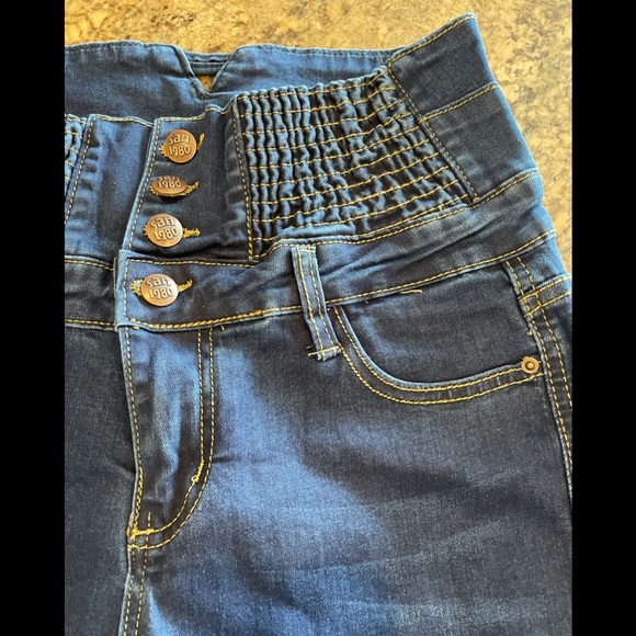 👖High waisted skinny jeans!❤️ - Picture 5 of 9